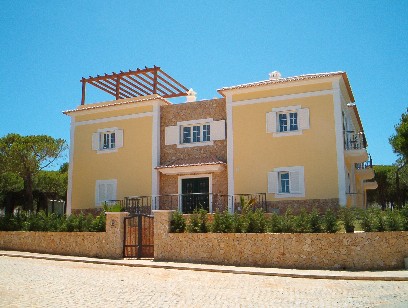 Villa with pool - Praia Verde