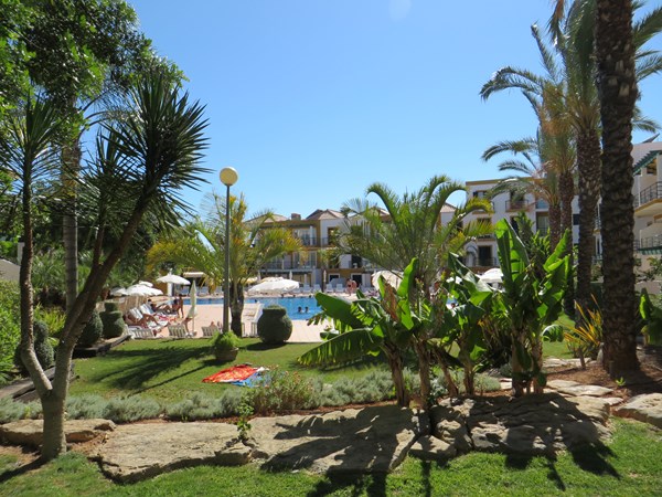 Quinta do Morgado - Monte da Eira, view from the lawn next to the swimming pool towards the two bedroomed topfloor apartment HHA-137 - Happy Homes Algarve