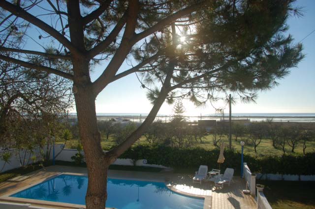 Views from the 3 bedroom Villa with pool in Fuseta very near the Ria Formosa natural reserve park - Olhao